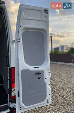 Грузовой фургон Iveco Daily 2020 в 
