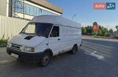 Грузопассажирский фургон Iveco Daily 2002 в Киеве