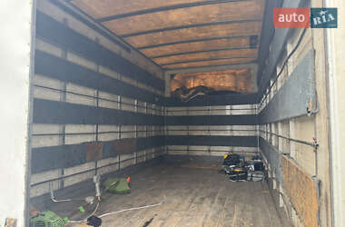 Грузовой фургон Iveco Daily 2000 в 