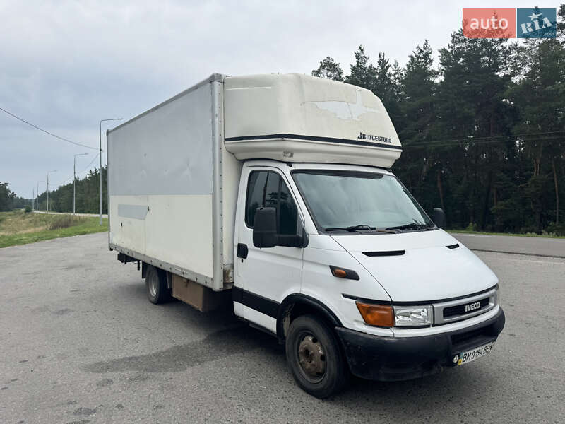Грузовой фургон Iveco Daily 2000 в 
