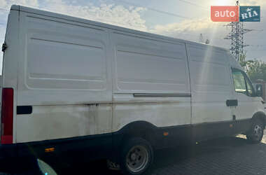 Грузовой фургон Iveco Daily 2004 в 
