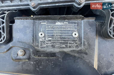 Грузовой фургон Iveco Daily 2014 в 