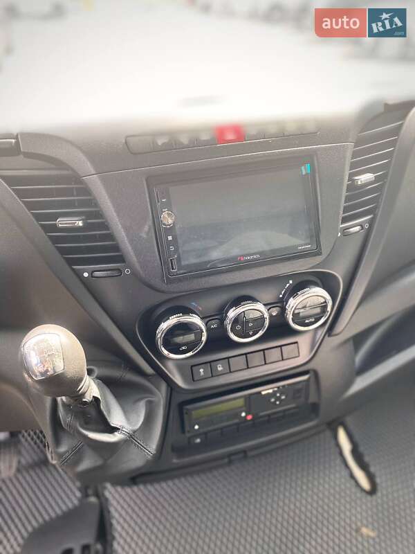 Вантажний фургон Iveco Daily 2016 в Дніпрі фото 10 Вантажний фургон Iveco Daily 2016 в Дніпрі