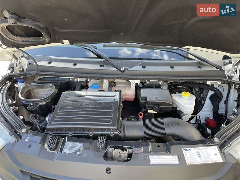Грузовой фургон Iveco Daily 2018 в Луцке