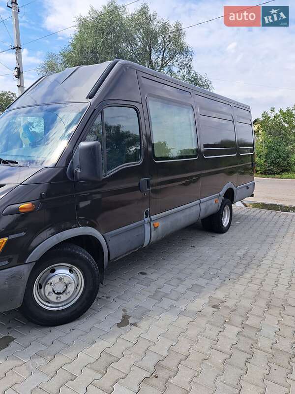 Грузопассажирский фургон Iveco Daily 2000 в Черновцах