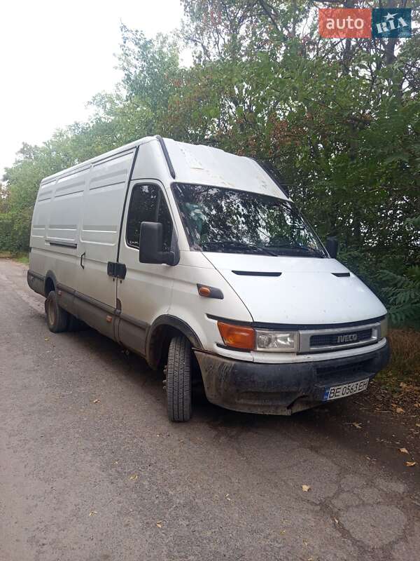 Грузовой фургон Iveco Daily 2004 в 