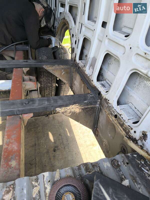 Інші вантажівки Iveco Daily 2003 в Кропивницькому