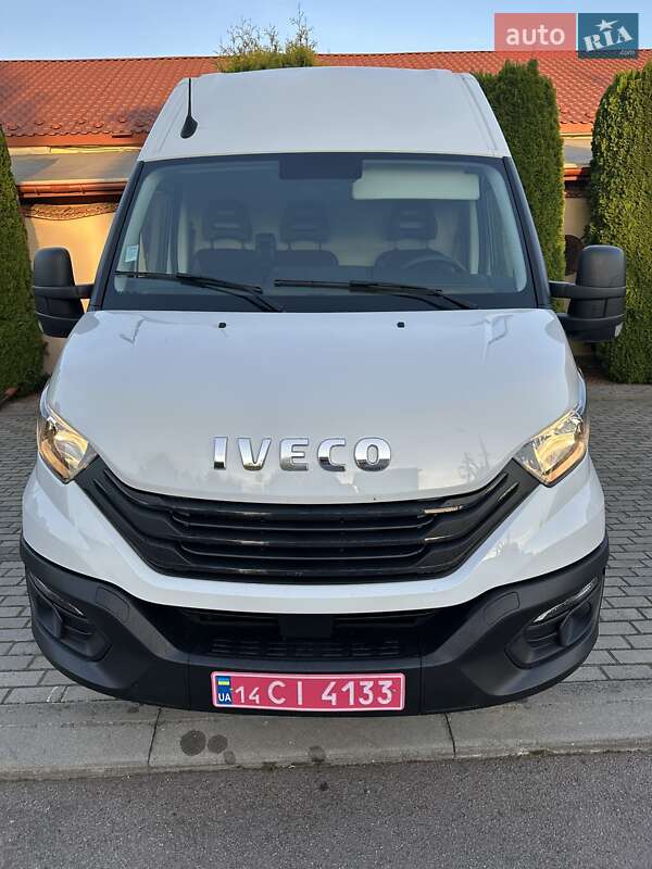 Грузовой фургон Iveco Daily 2023 в Рава-Русской