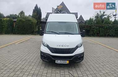 Грузовой фургон Iveco Daily 2021 в 