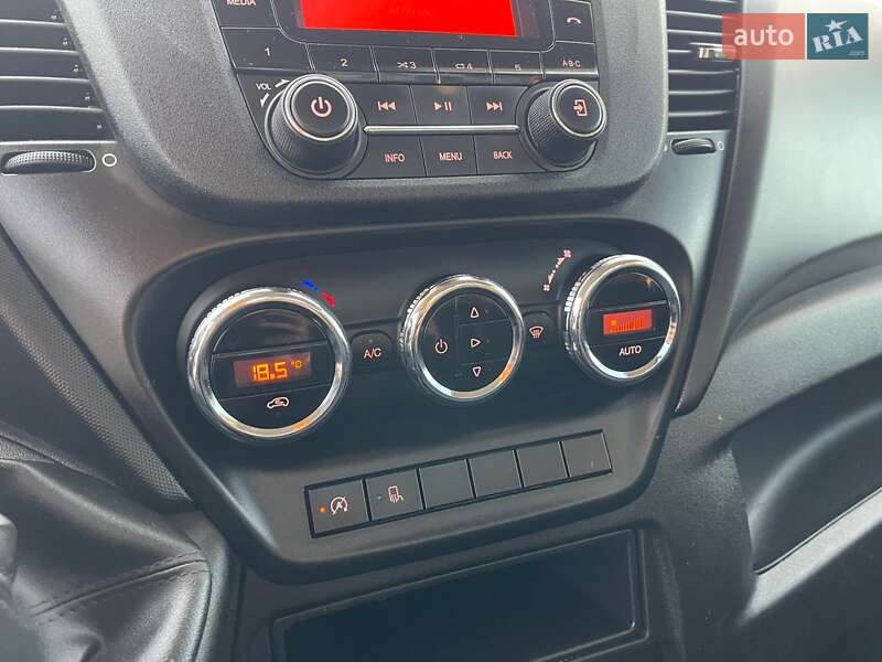 Автовоз Iveco Daily 2020 в Ужгороде