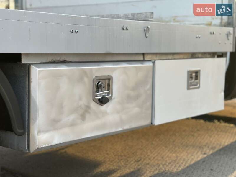 Автовоз Iveco Daily 2020 в Ужгороде