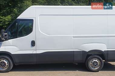 Грузовой фургон Iveco Daily 2017 в 