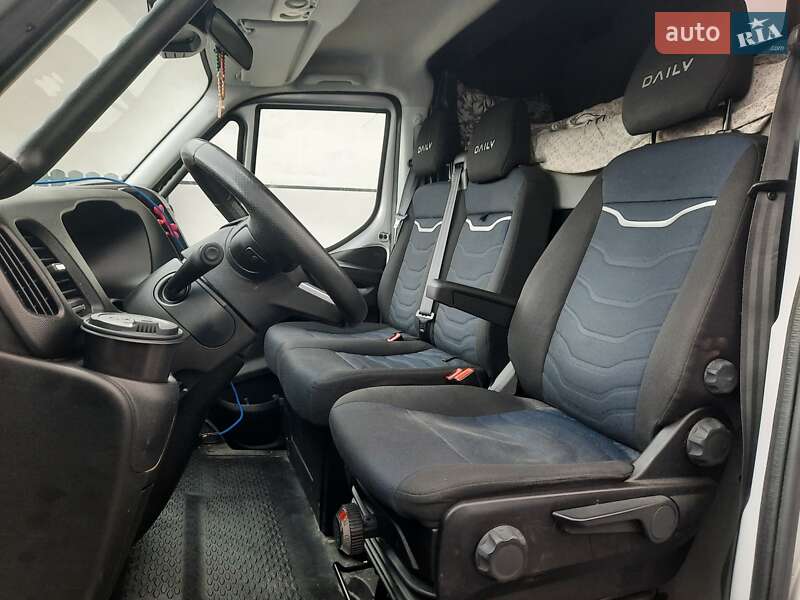 Автовоз Iveco Daily 2019 в Самборе