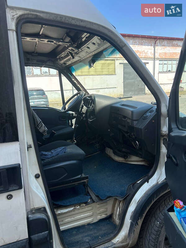 Мінівен Iveco Daily 1999 в Ужгороді