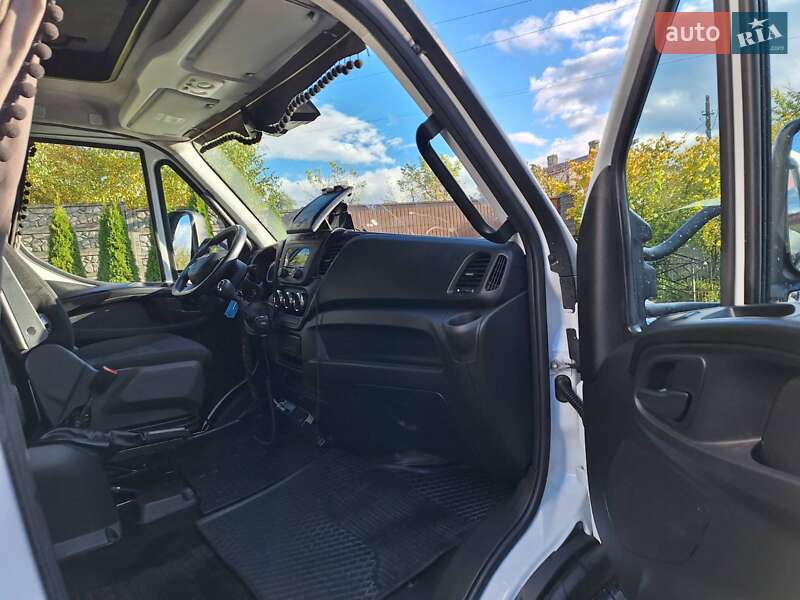 Грузовой фургон Iveco Daily 2021 в Нововолынске
