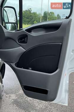 Вантажний фургон Iveco Daily 2012 в 