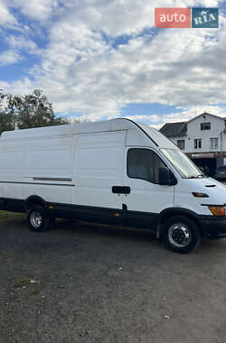 Грузовой фургон Iveco Daily 2002 в Черновцах