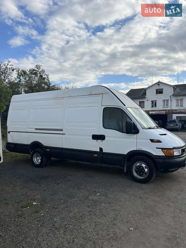 Вантажний фургон Iveco Daily 2002 в Чернівцях фото Вантажний фургон Iveco Daily 2002 в Чернівцях