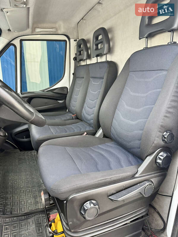 Вантажопасажирський фургон Iveco Daily 2018 в Одесі фото 37 Вантажопасажирський фургон Iveco Daily 2018 в Одесі