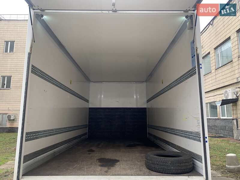 Грузовой фургон Iveco Daily 2017 в Киеве