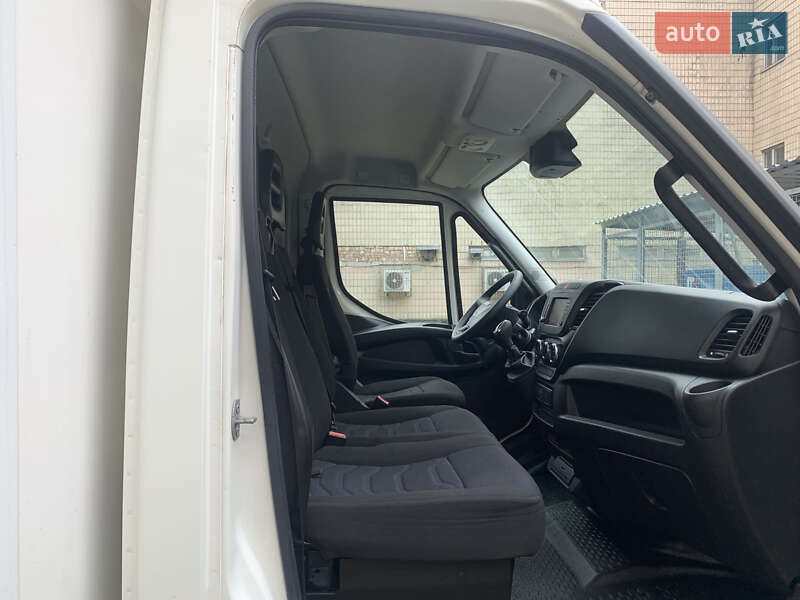 Грузовой фургон Iveco Daily 2017 в Киеве
