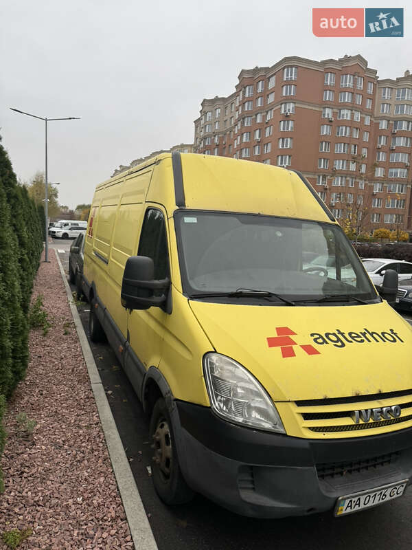 Грузовой фургон Iveco Daily 2006 в Киеве