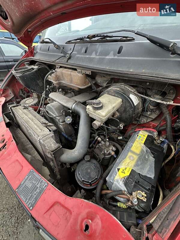 Вантажопасажирський фургон Iveco Daily 2005 в Івано-Франківську