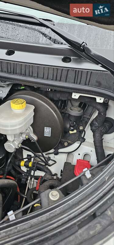 Автовоз Iveco Daily 2019 в Житомирі