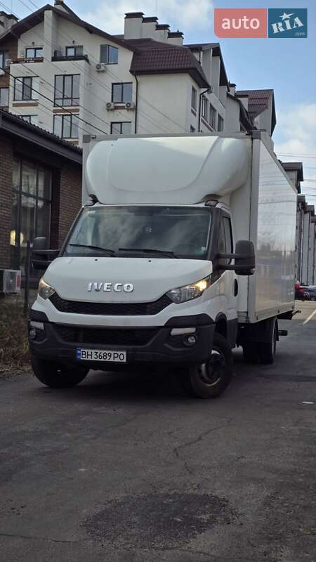 Грузовой фургон Iveco Daily 2015 в Киеве