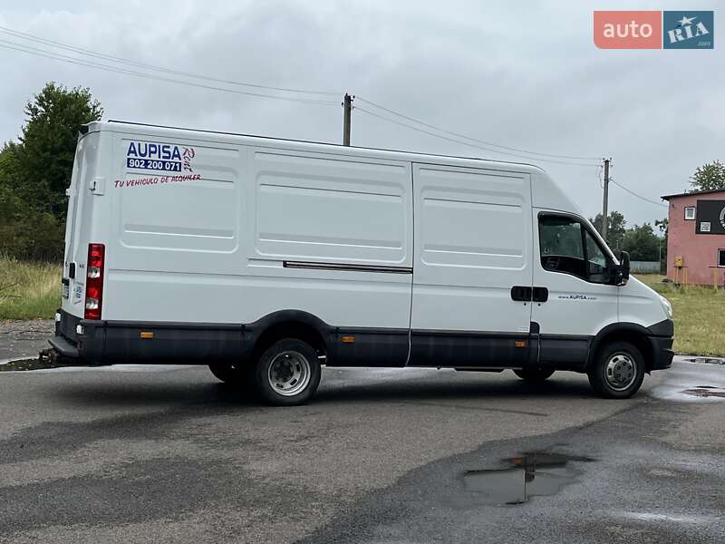 Грузовой фургон Iveco Daily 2012 в Мукачево