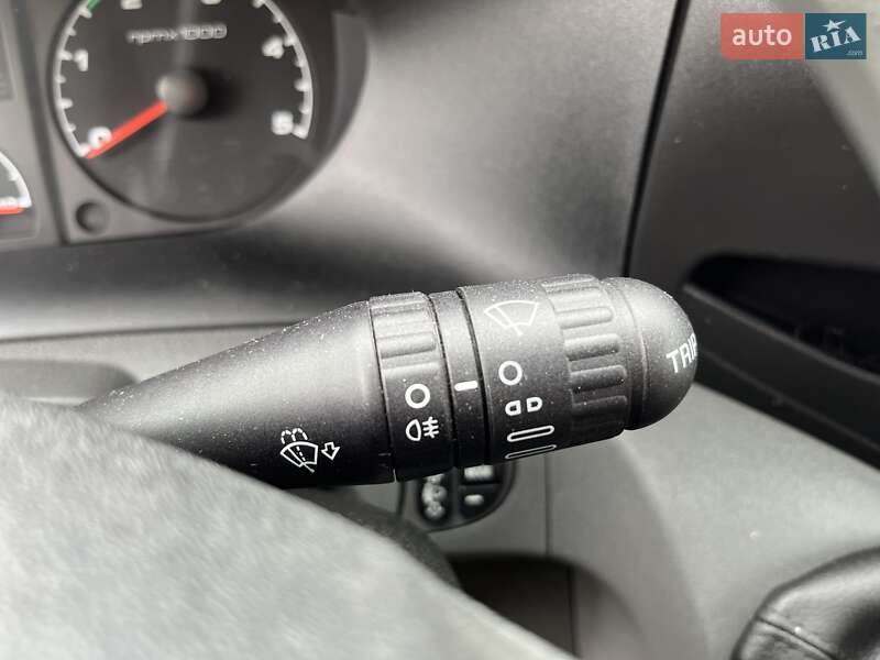 Грузовой фургон Iveco Daily 2012 в Мукачево