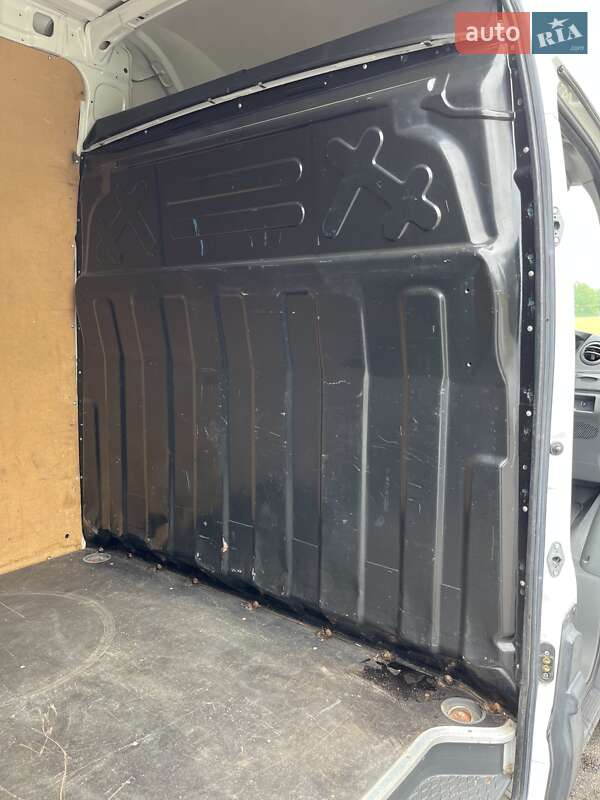 Грузовой фургон Iveco Daily 2012 в Мукачево