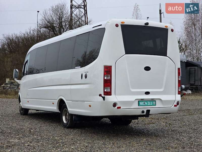 Микроавтобус Iveco Daily 2010 в Тернополе