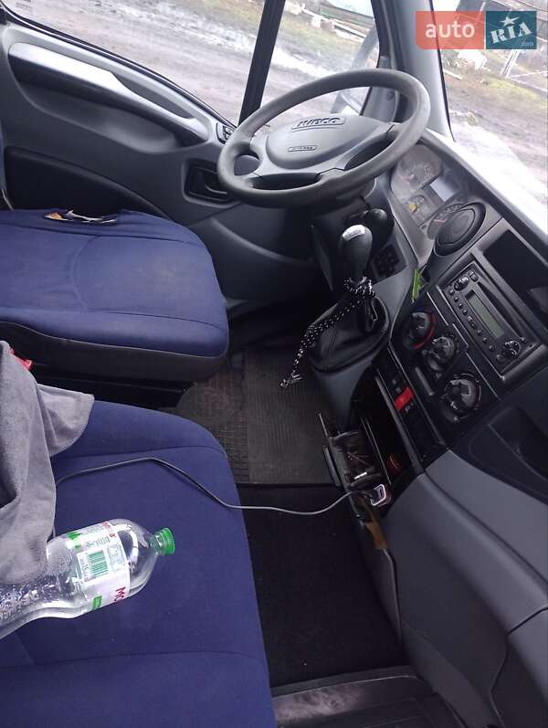 Вантажний фургон Iveco Daily 2009 в Дніпрі
