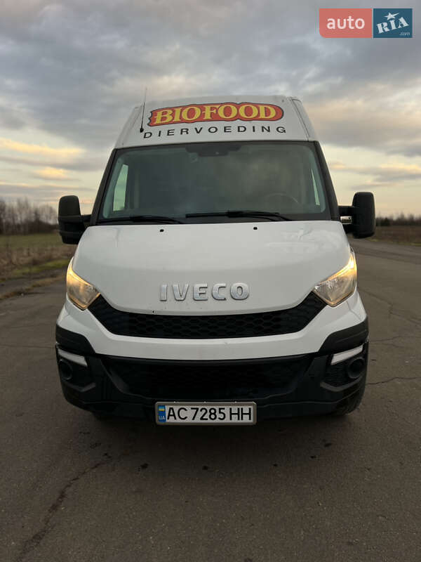 Микроавтобус грузовой (до 3,5т) Iveco Daily 2015 в Луцке