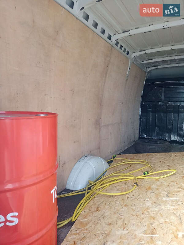 Вантажний фургон Iveco Daily 2014 в Києві фото 15 Вантажний фургон Iveco Daily 2014 в Києві