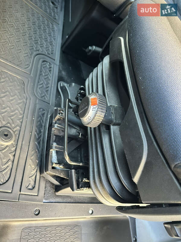 Грузовой фургон Iveco Daily 2018 в Киеве