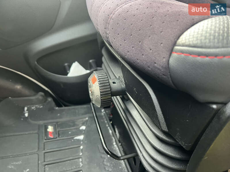 Автовоз Iveco Daily 2017 в Дубно