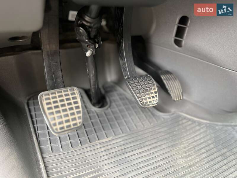 Микроавтобус грузовой (до 3,5т) Iveco Daily 2012 в Мукачево