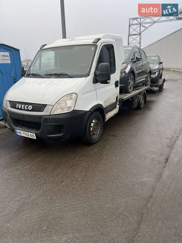 Автовоз Iveco Daily 2015 в Ровно