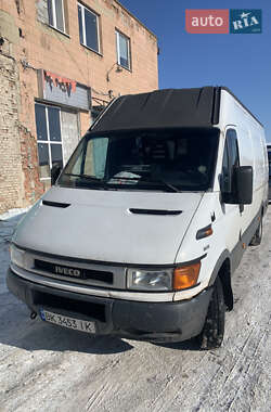 Грузовой фургон Iveco Daily 2004 в Ровно