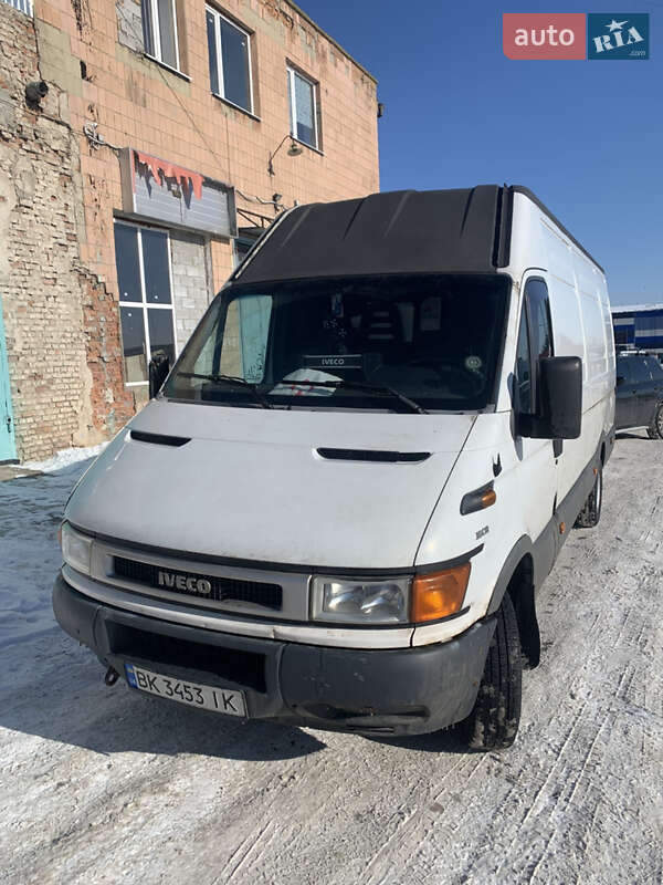 Вантажний фургон Iveco Daily 2004 в Рівному фото Вантажний фургон Iveco Daily 2004 в Рівному