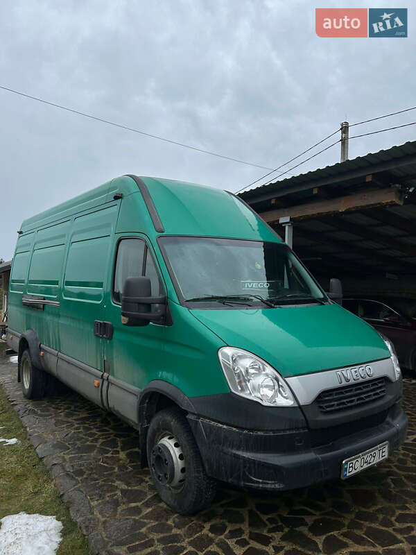 Грузовой фургон Iveco Daily 2012 в Львове