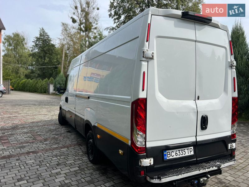 Вантажний фургон Iveco Daily 2015 в Самборі