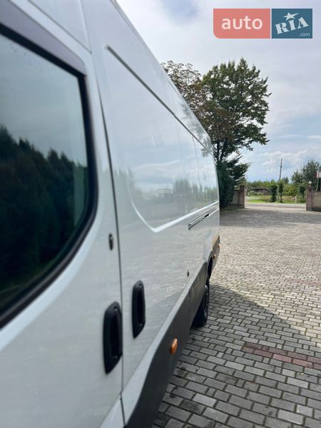 Вантажний фургон Iveco Daily 2015 в Самборі