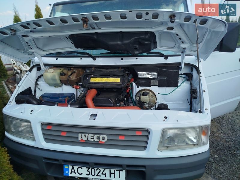Платформа Iveco Daily 2000 в Нововолынске