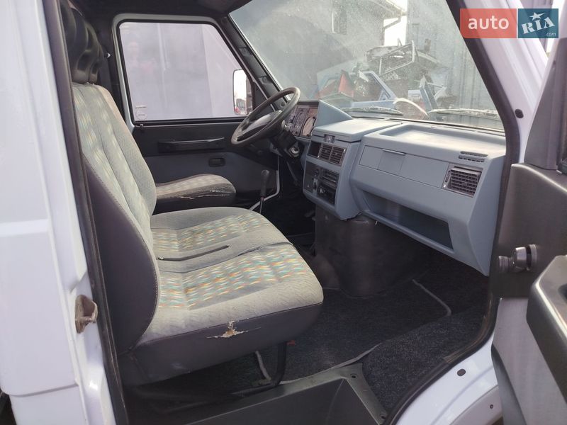 Платформа Iveco Daily 2000 в Нововолынске