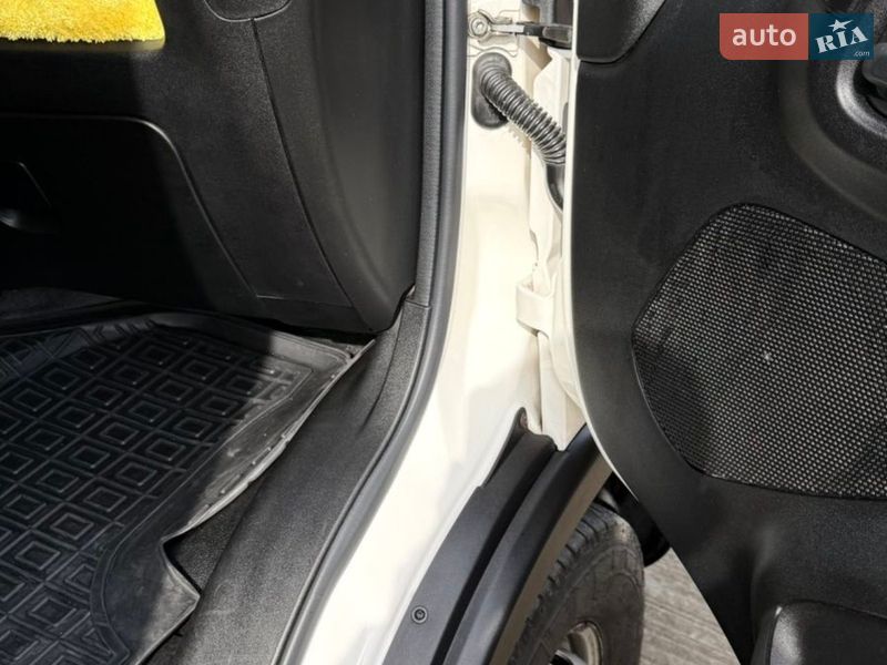 Грузовой фургон Iveco Daily 2016 в Николаеве