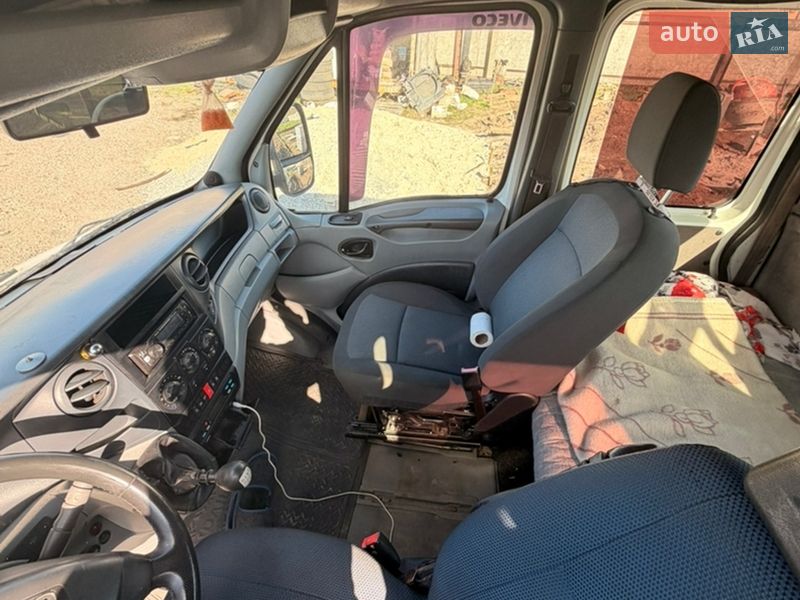 Эвакуатор Iveco Daily 2004 в Василькове