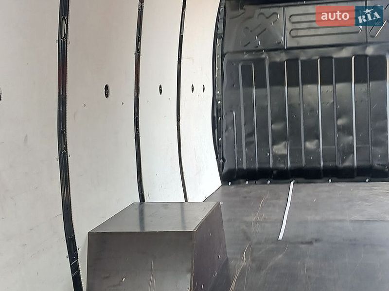 Грузовой фургон Iveco Daily 2021 в Кропивницком